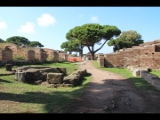 04843 ostia - regio i - via della foce - bivio del castrum - ninfeo (i,xiv,1) - bli ri nordwesten - 2013.jpg